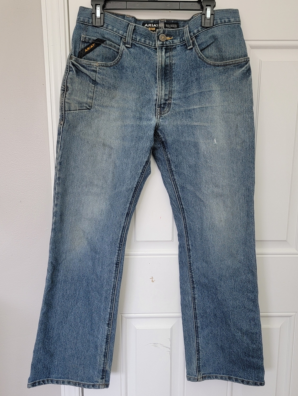 ARIAT Rebar M4 Relaxed Boot Cut Mens Denim Jeans Medium Wash EUC Size 32 / 30